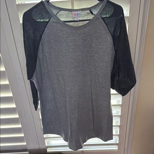 LuLaRoe Gray Raglan Long Sleeve Tee